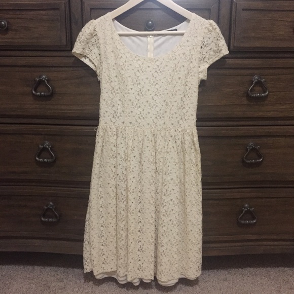 Maurices Dresses & Skirts - Maurices Cream LACE Dress 🎀